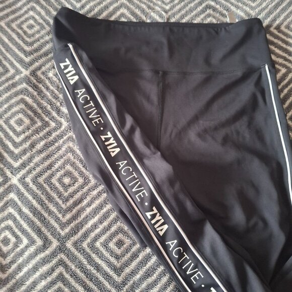 ZYIA Active Light N Tight Hi-Rise 78 Leggings Black Logo Stripe, Size 20 - Picture 4 of 6